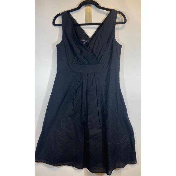 Lands' End Women's Wrap Front Fit & Flare Dress Knee Length Black size 6 D22 - Picture 1 of 5